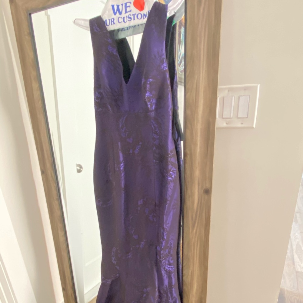 Dress / prom / black tie